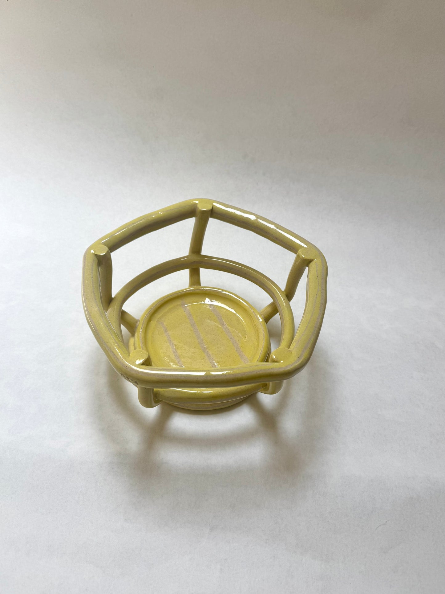 Corbeille - jaune 002