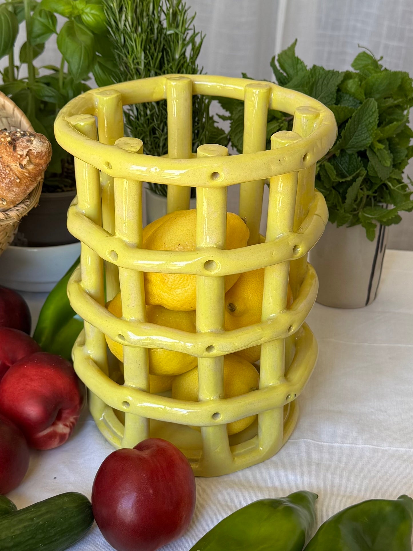 Corbeille - jaune 001