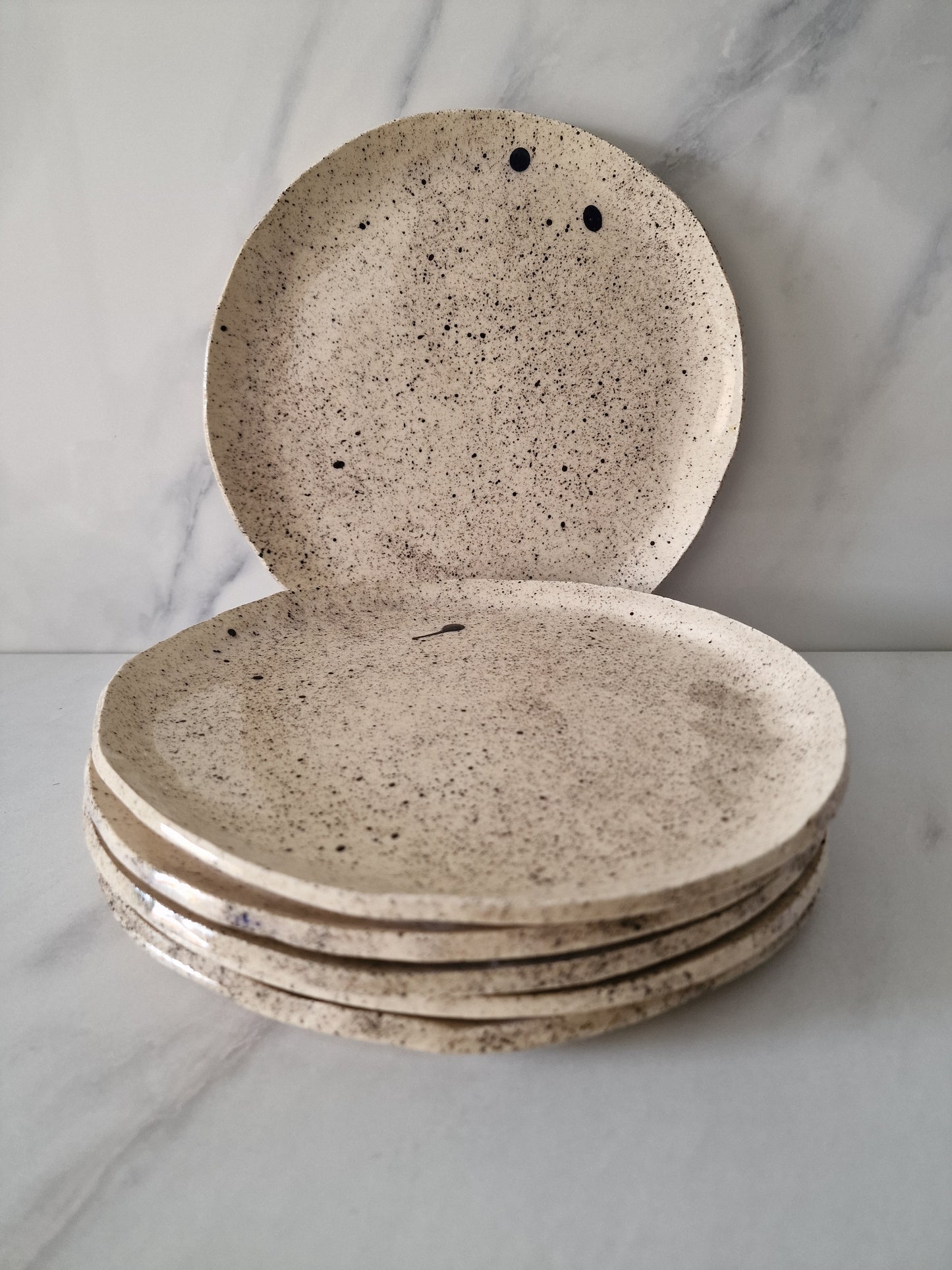 Poérava - petite assiette plate