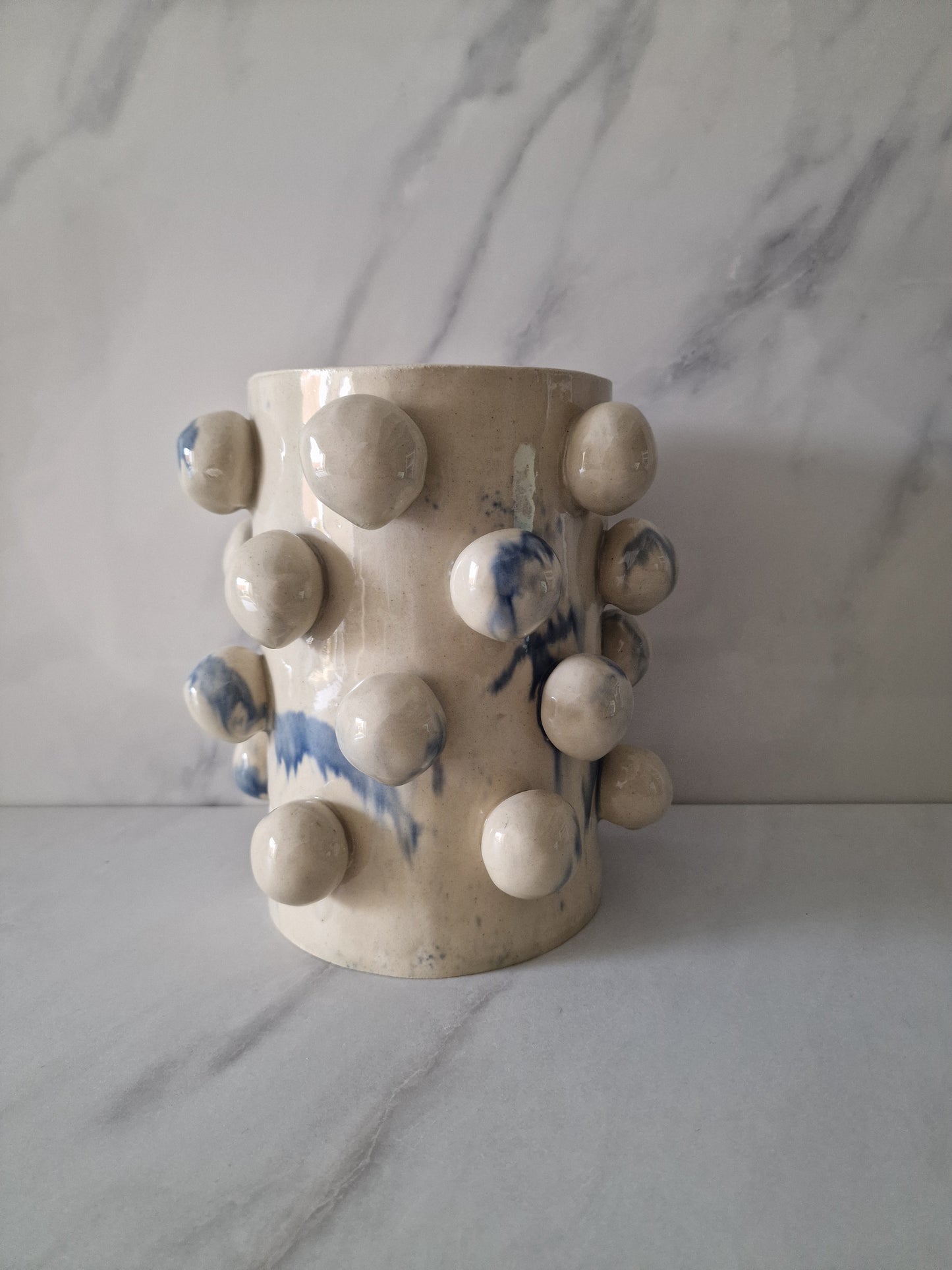 Ball - projected blue vase