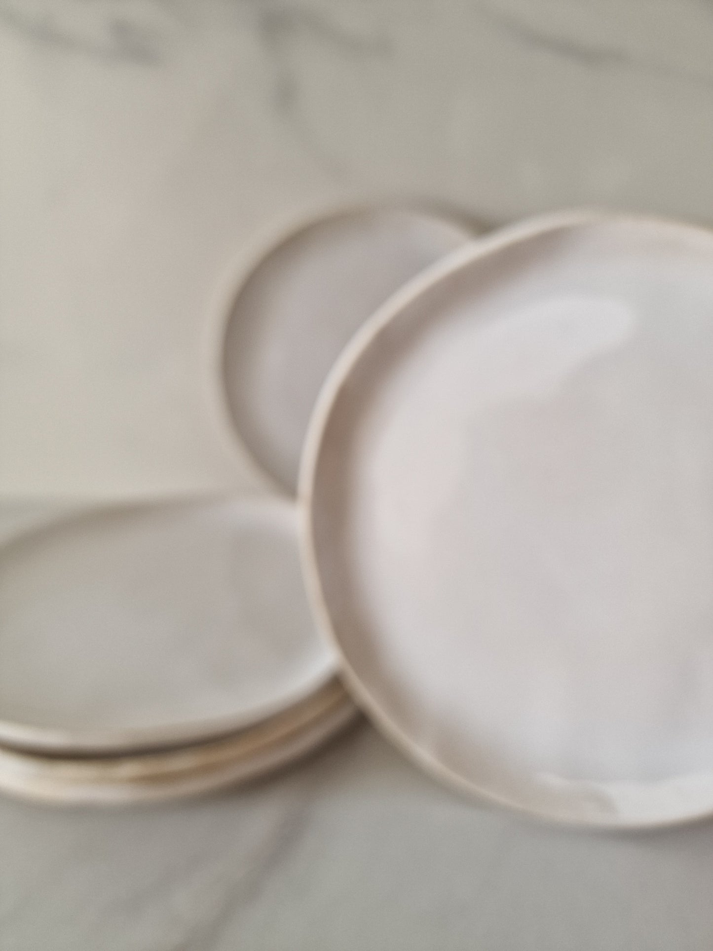 Cirrus - small flat plate