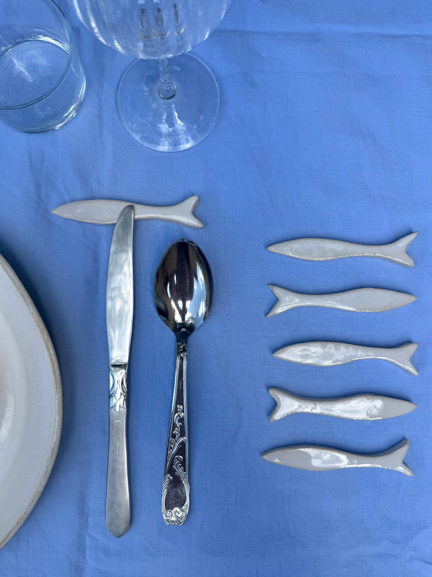 Les Anchois - porte couteaux blancs