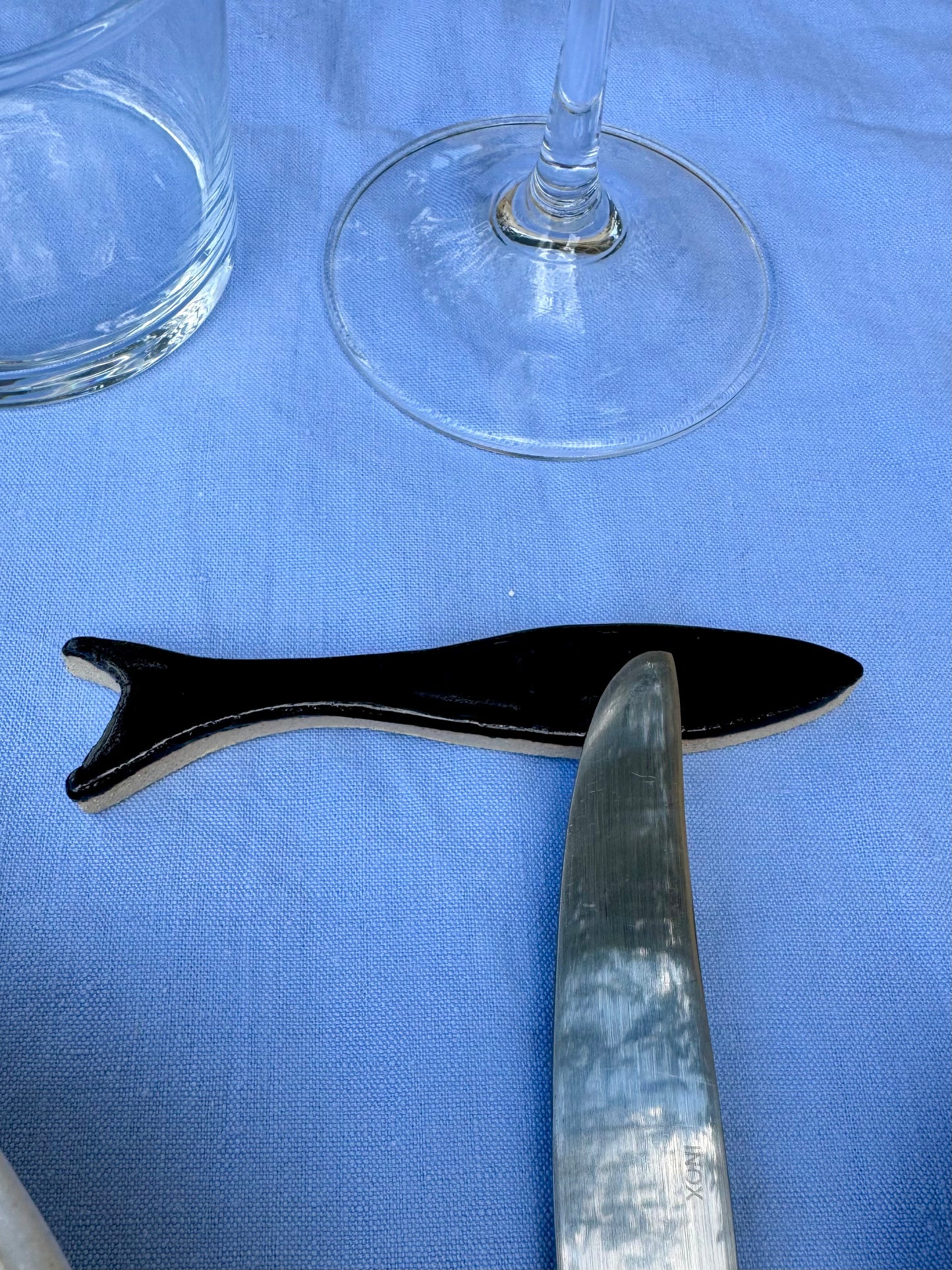 Les Anchois - porte couteaux noirs