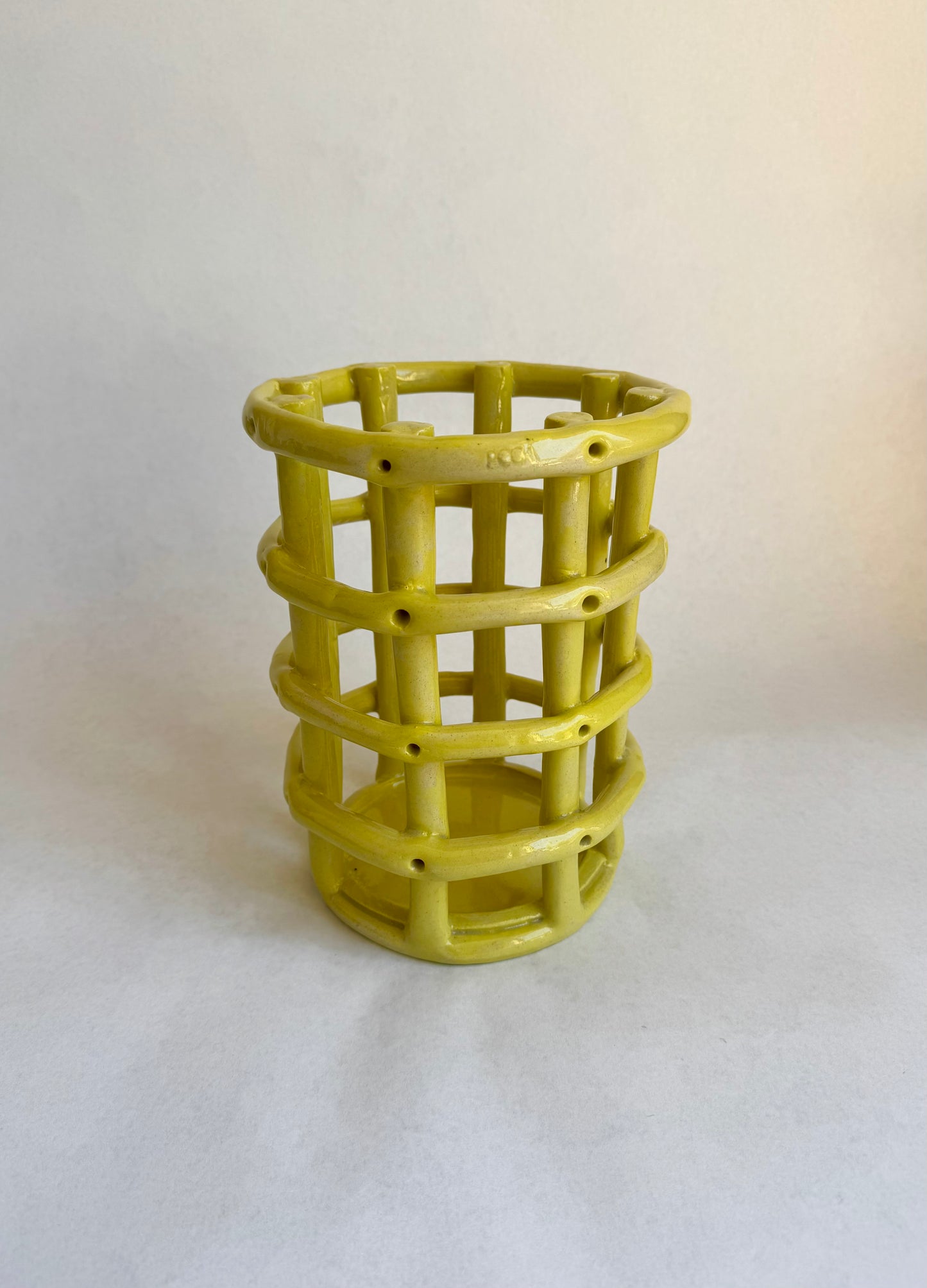 Corbeille - jaune 001