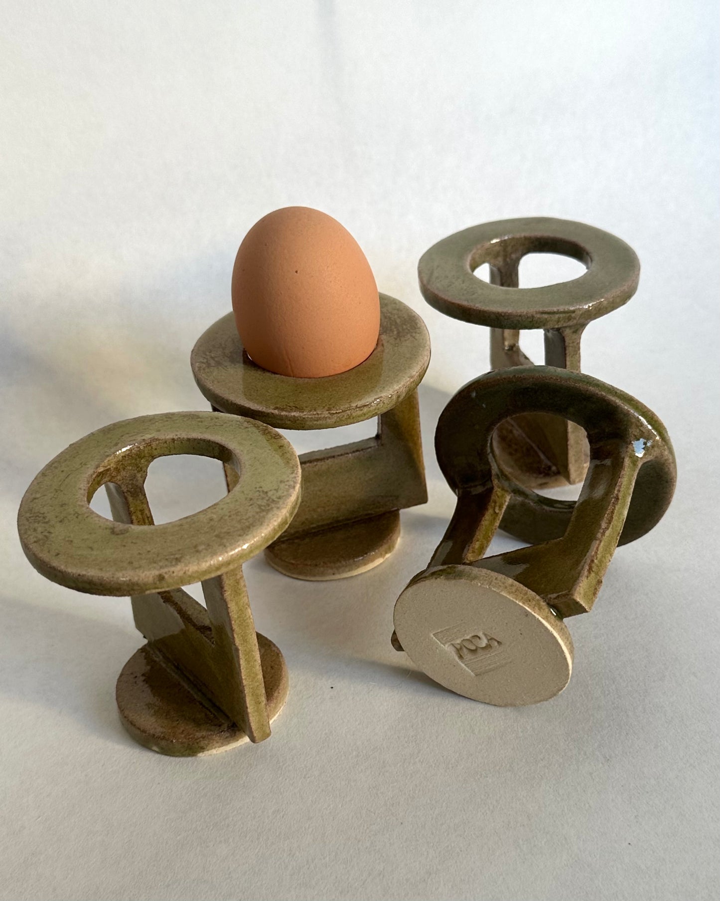 Balance - set of 4 raw khaki egg cups
