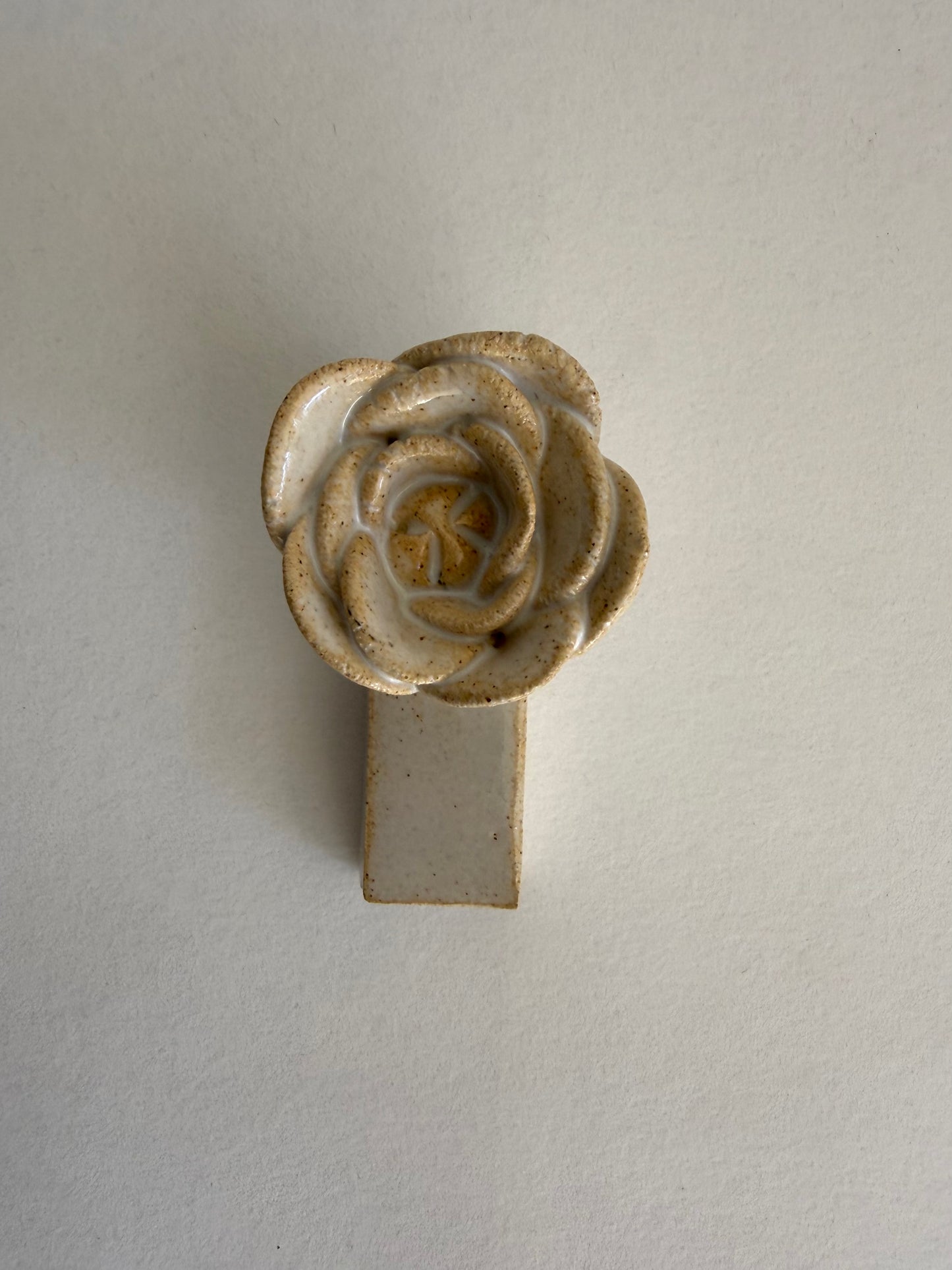 Le printemps - porte couteaux les roses